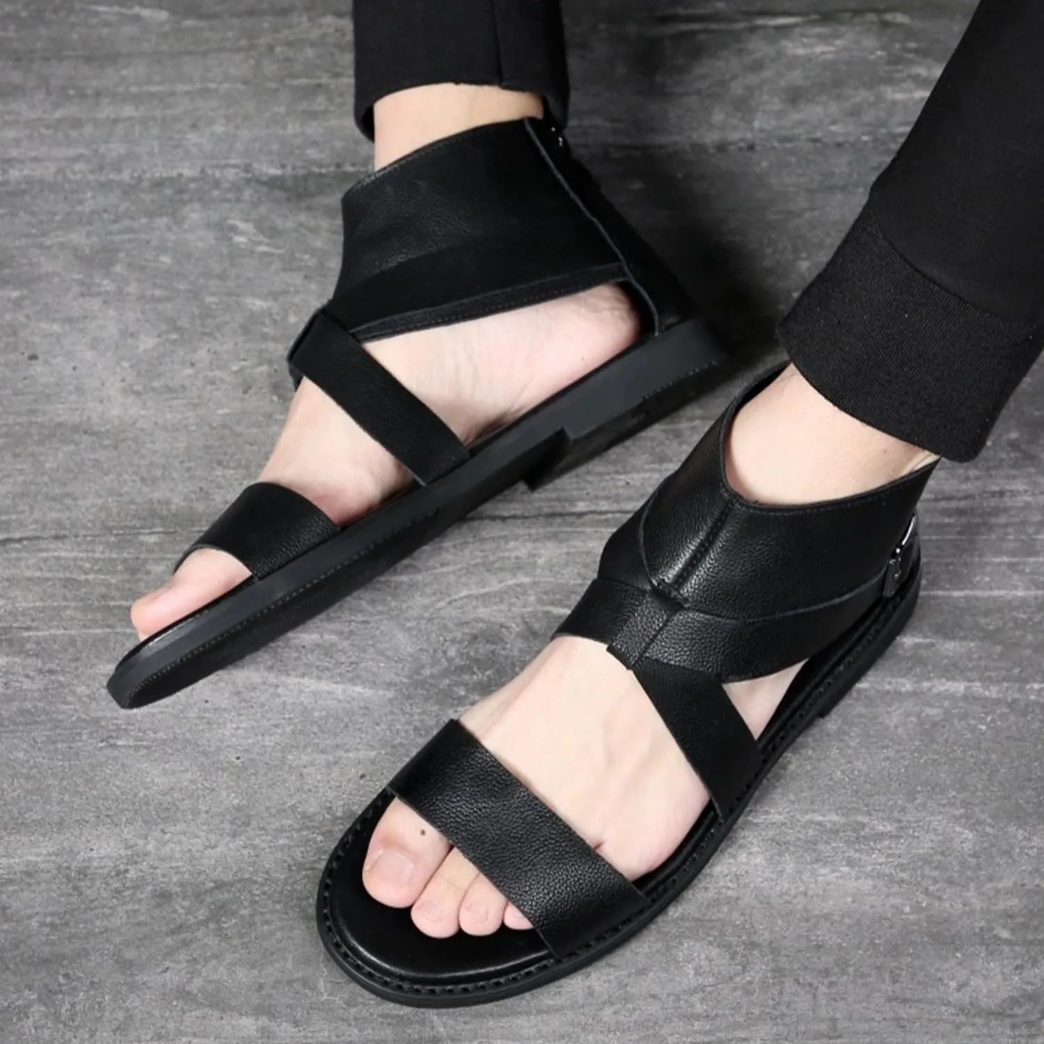 Men's Leather Gladiator Sandals Ankle Strap Flat Sandals with Back Zipper Buckle Casual Summer Footwear High Top Outdoor Beach Shoes