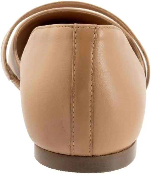 Trotters Women's Emory Loafer Flat