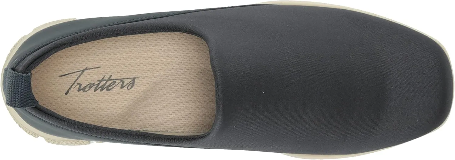 Trotters Women's Ultima Loafer