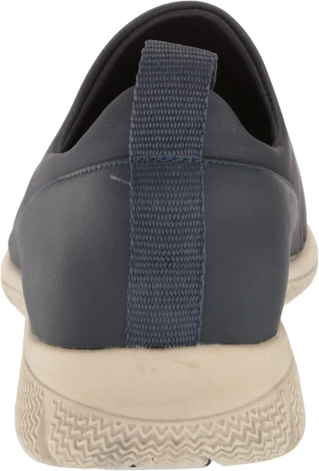 Trotters Women's Ultima Loafer